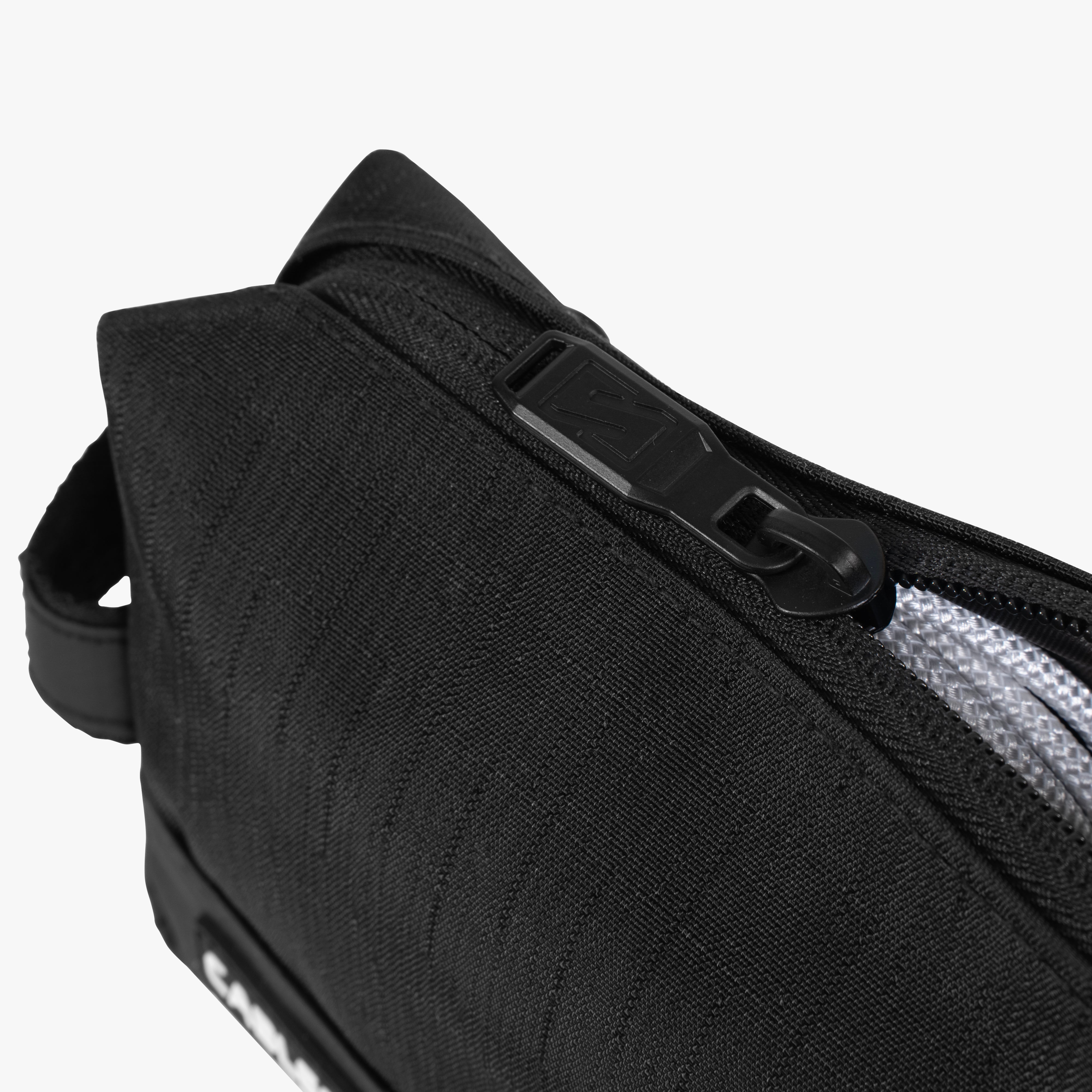 ELECTRONICS TRAVEL POUCH